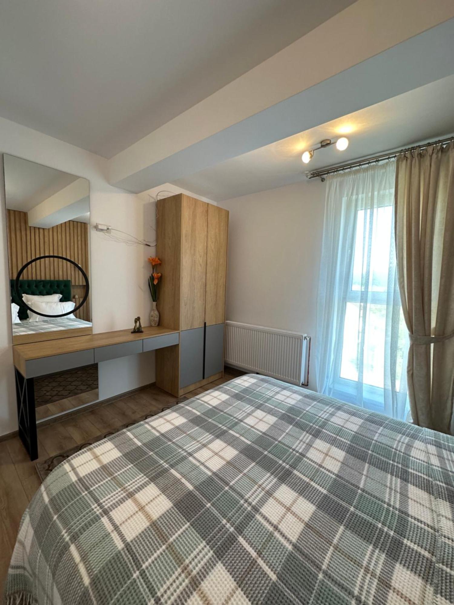 Apartamente Arinis Gura Humorului Exterior photo